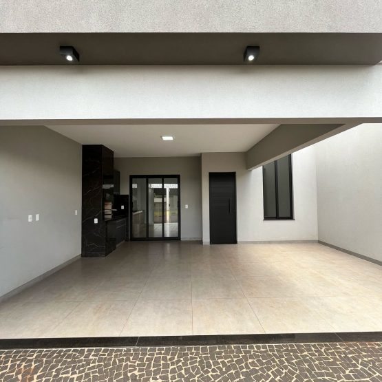 WhatsApp Image 2025-05-08 at 14.21.23